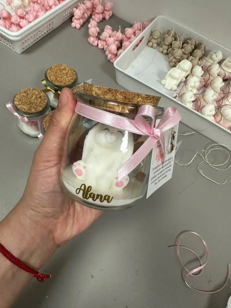 Coneja en Frasco Grande con Corcho